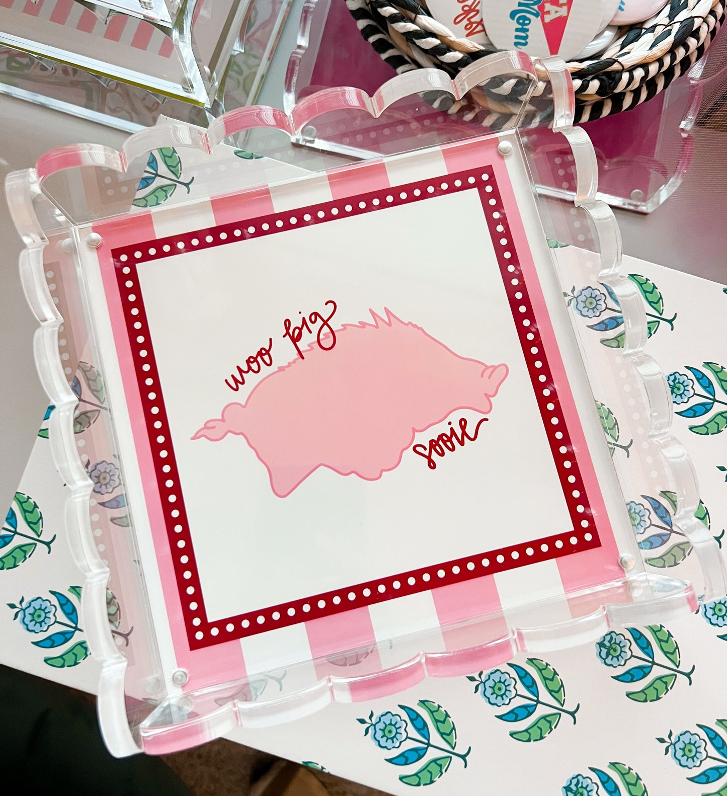 Arkansas Scalloped Acrylic Tray